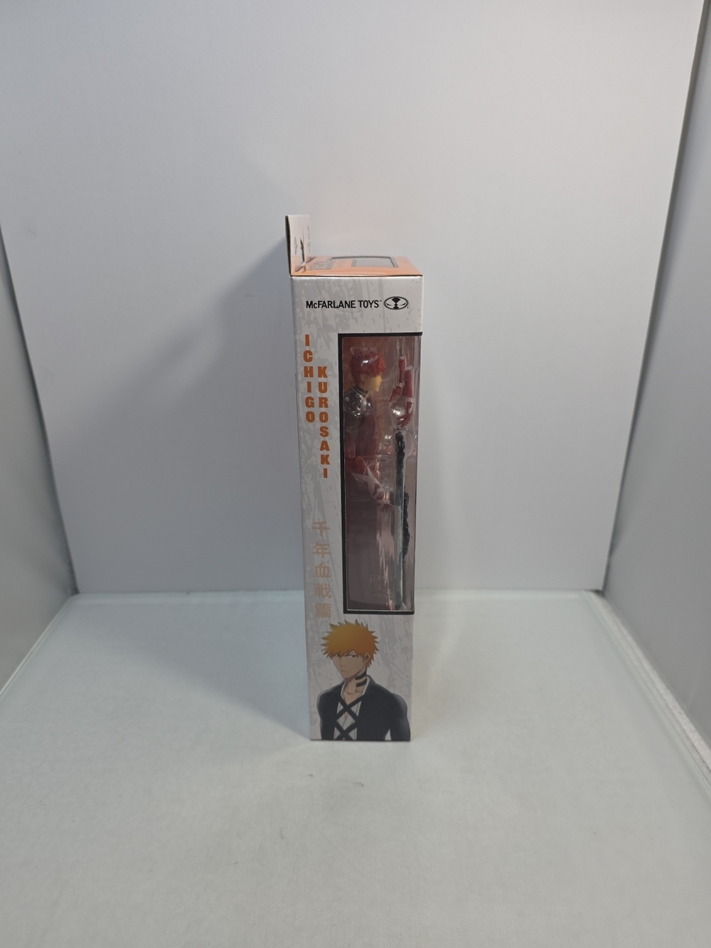 ICHIGO KUROSAKI - Bleach PLATINUM EDITION McFarlane Toys 7" Action Figure (A3) - Picture 4 of 6